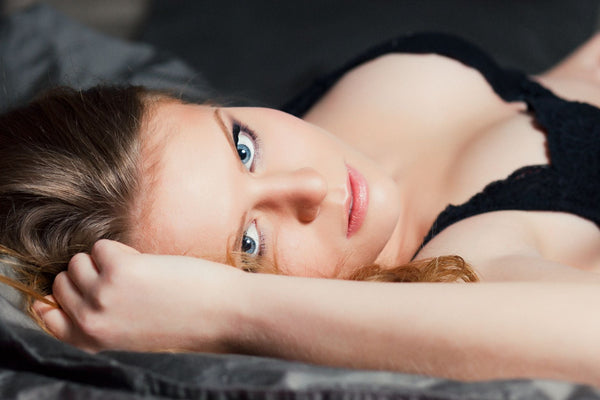 Comment se sentir sexy en lingerie quand on n'est pas à l'aise avec son corps ? Guide honnête
