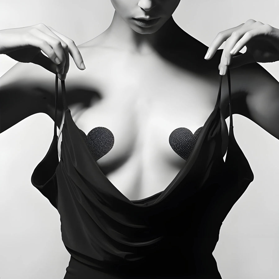 flash-cache-tetons-coeur-noir | Voyage Sensuel