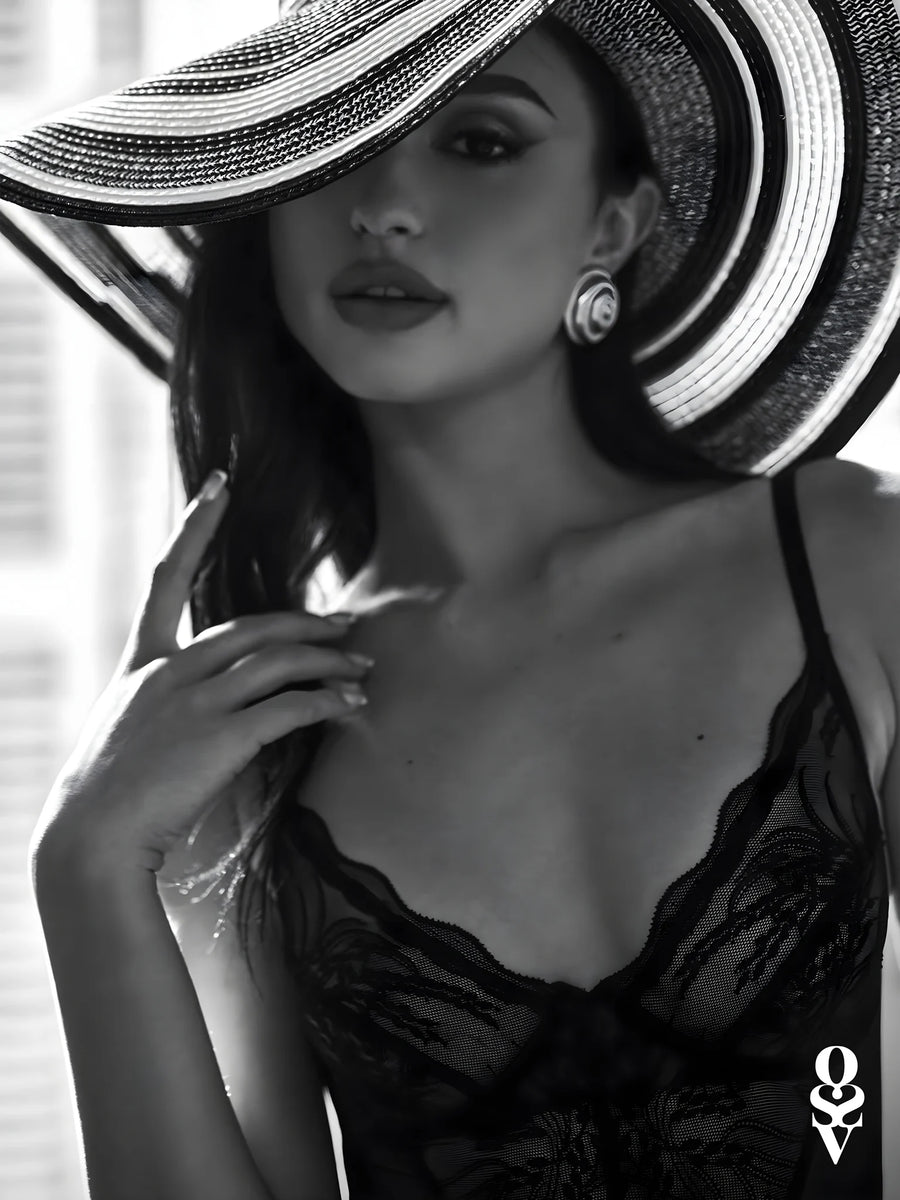 perisia-body-ouvert-noir | Voyage Sensuel