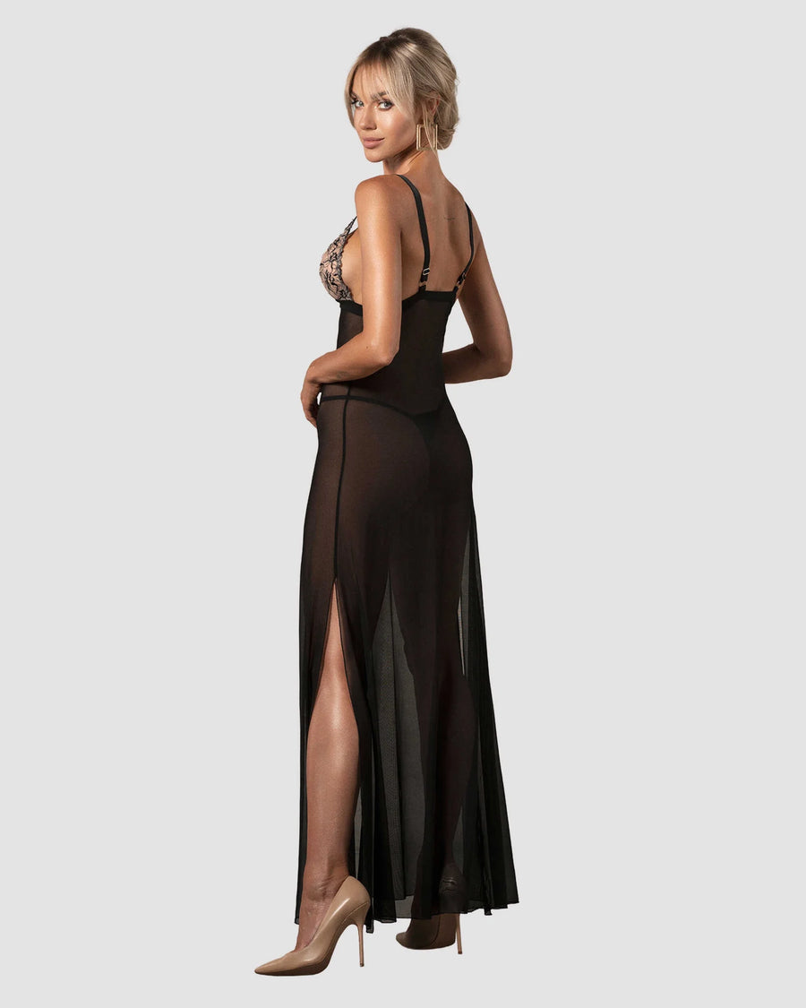 vila-blanes-nuisette-longue-noire | Voyage Sensuel