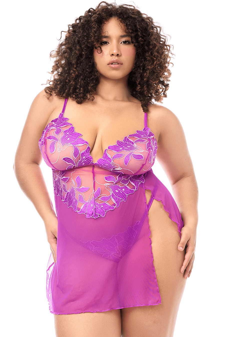 Babydoll grande taille en résille brodée florale et string | Voyage Sensuel