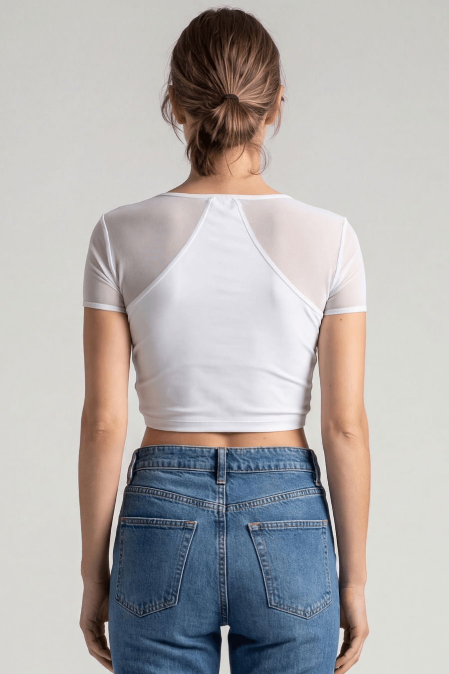 Top court blanc échancré sur le devant – Be lily Mode | Voyage Sensuel