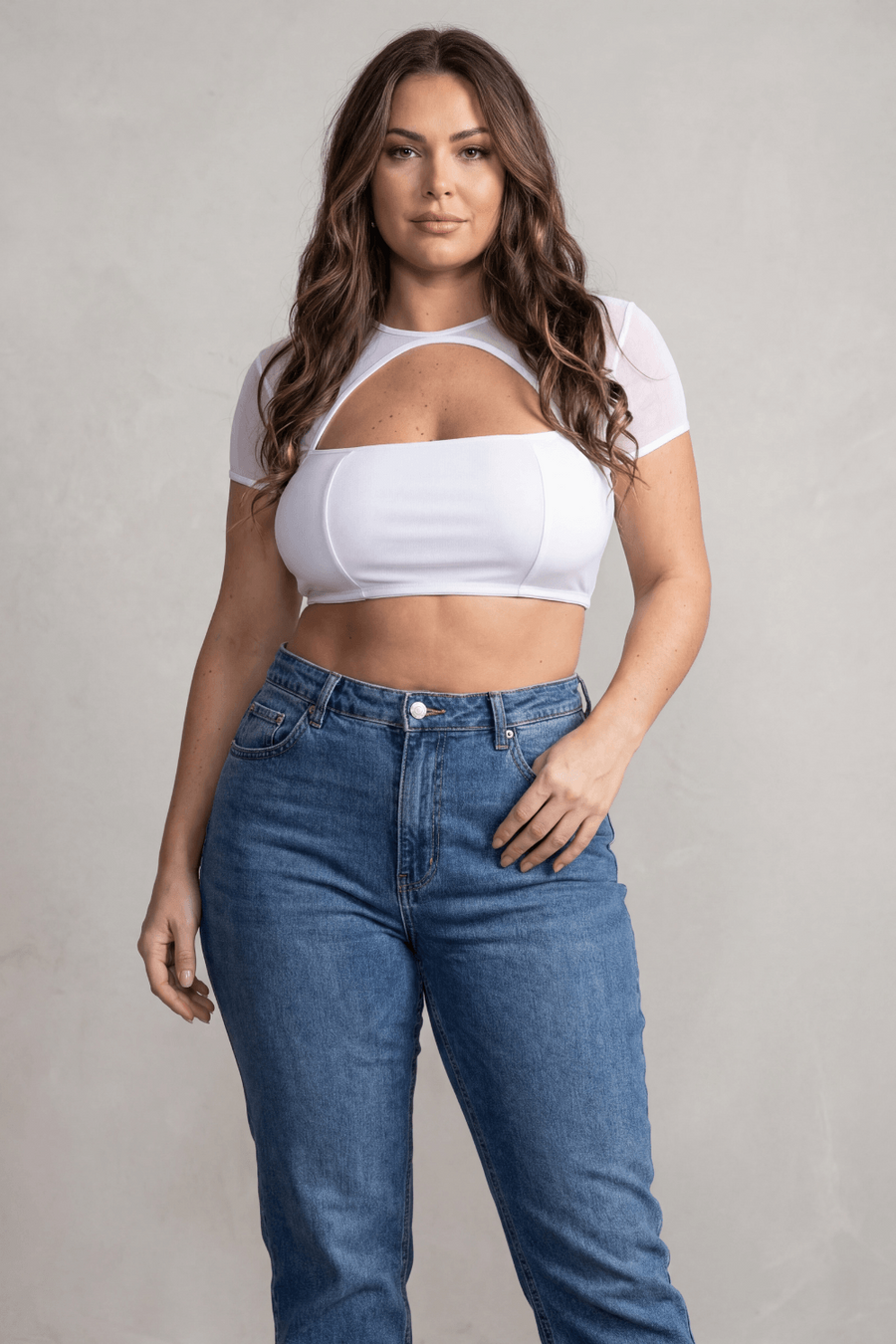 Top court blanc échancré sur le devant – Be lily Mode | Voyage Sensuel
