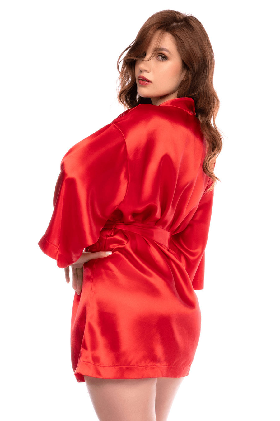 Peignoir court satiné rouge avec ceinture à nouer - Mapalé | Voyage Sensuel