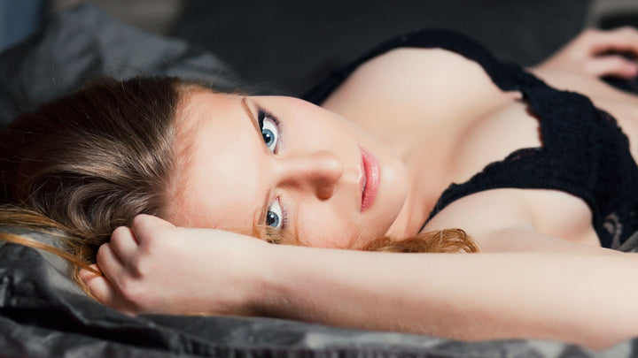 Comment se sentir sexy en lingerie quand on n'est pas à l'aise avec son corps ? Guide honnête