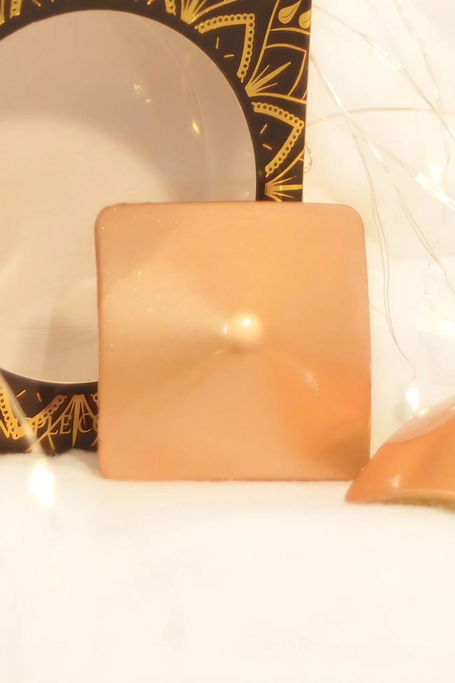 nipple-mtal-dor-cache-ttons-carr | Voyage Sensuel