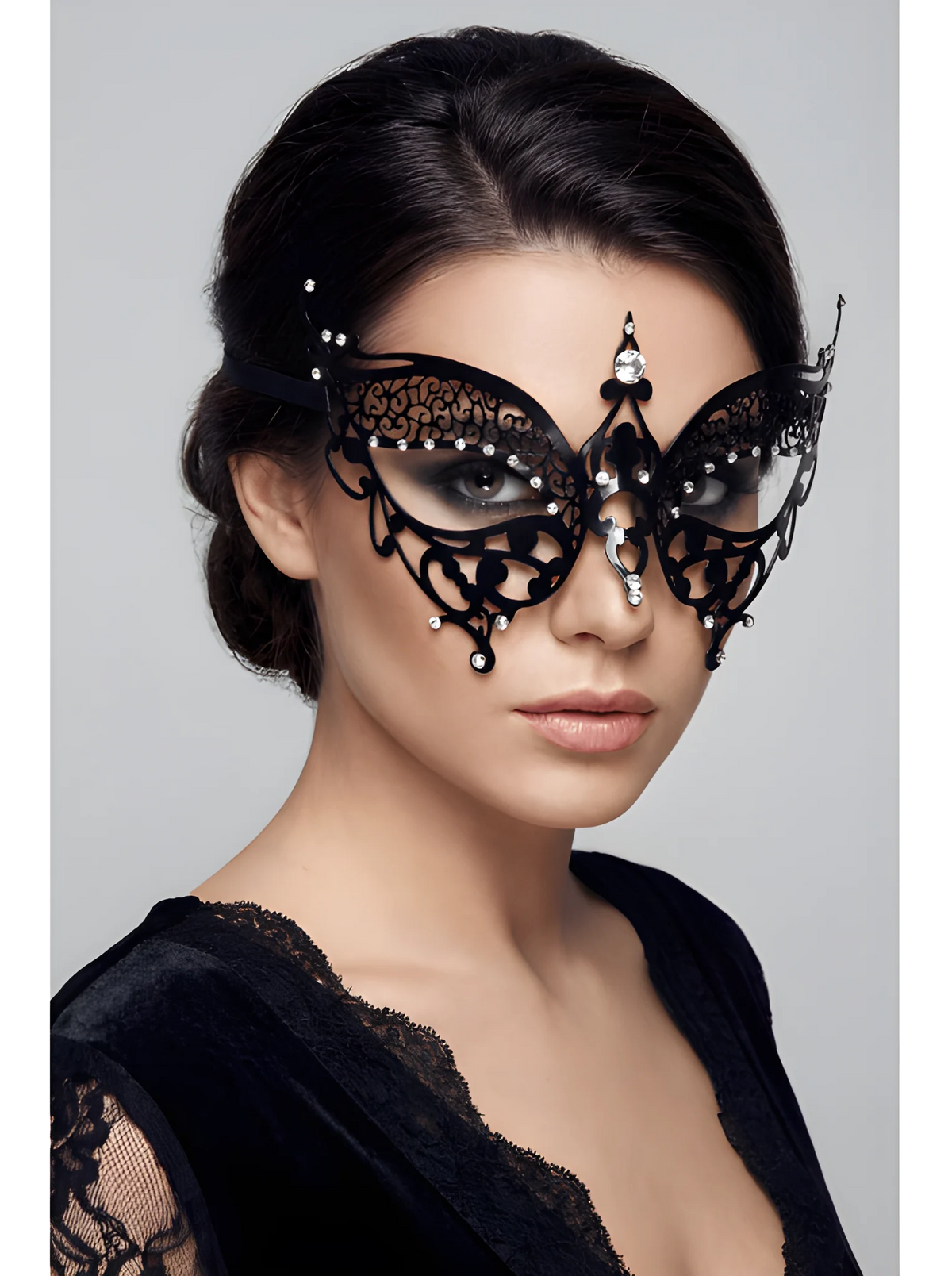 Masque vénitien Alida rigide noir avec strass