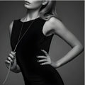 magnifique-collier-fouet-or