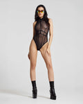 anniverse-special-body-et-harnais-noirs