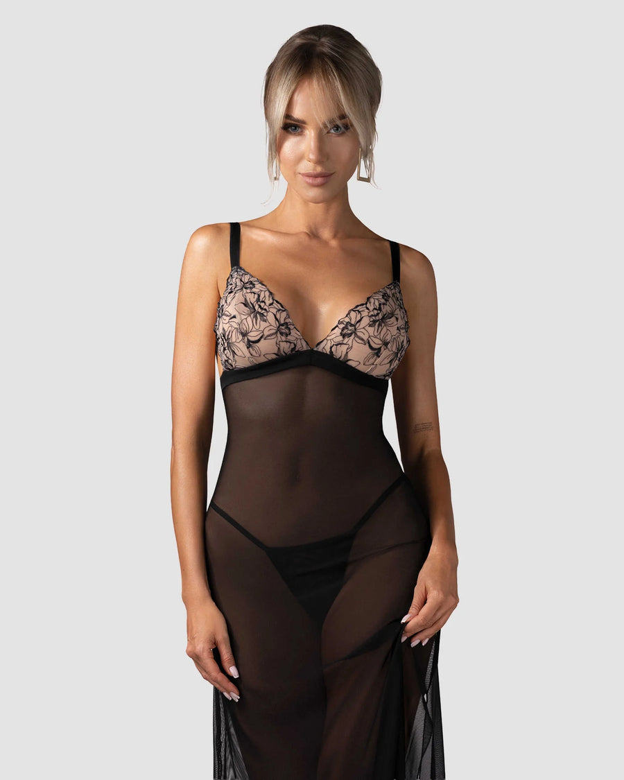vila-blanes-nuisette-longue-noire | Voyage Sensuel