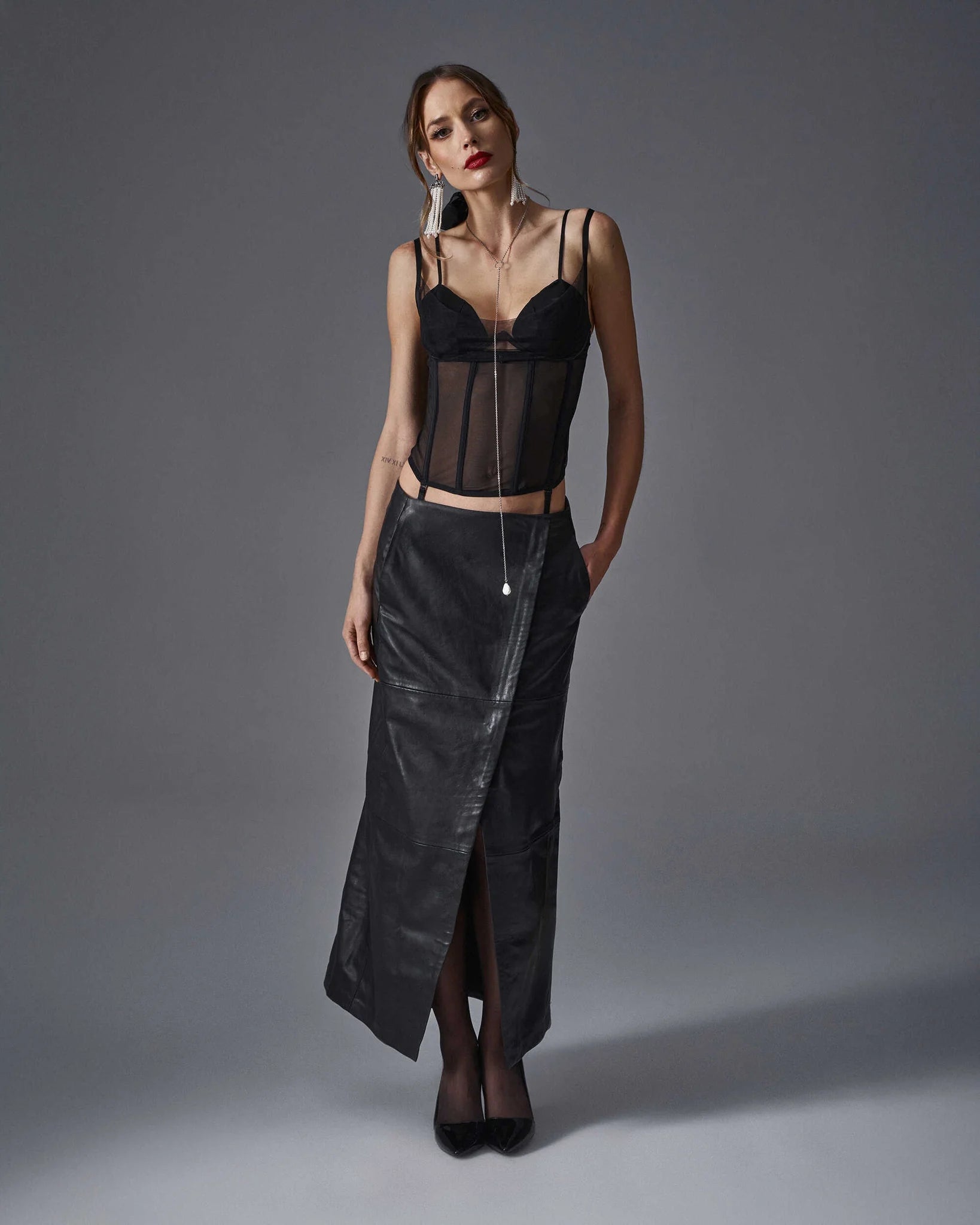 sibilie-corset-noir
