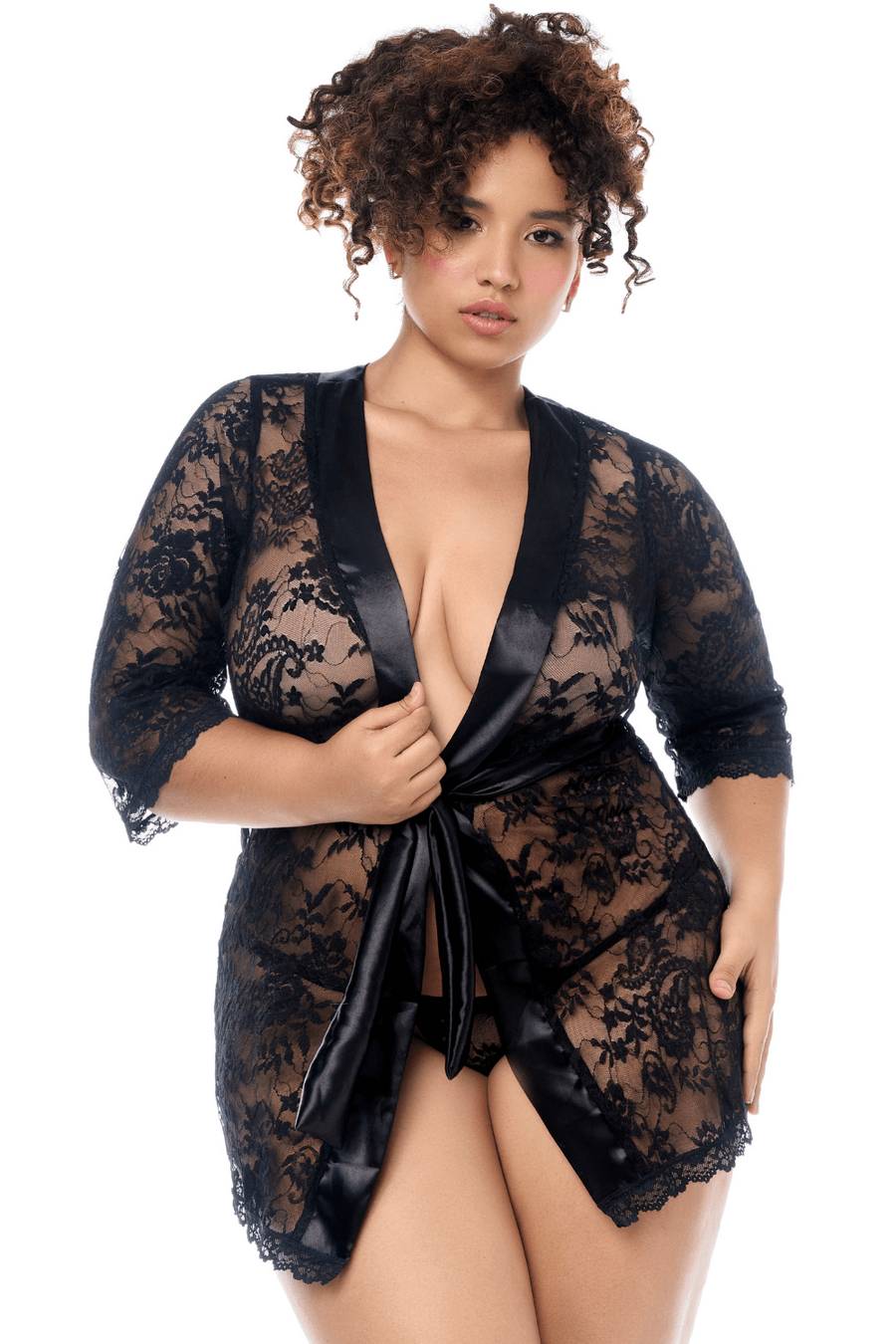 Peignoir en dentelle grande taille Mapalé avec string assorti | Voyage Sensuel