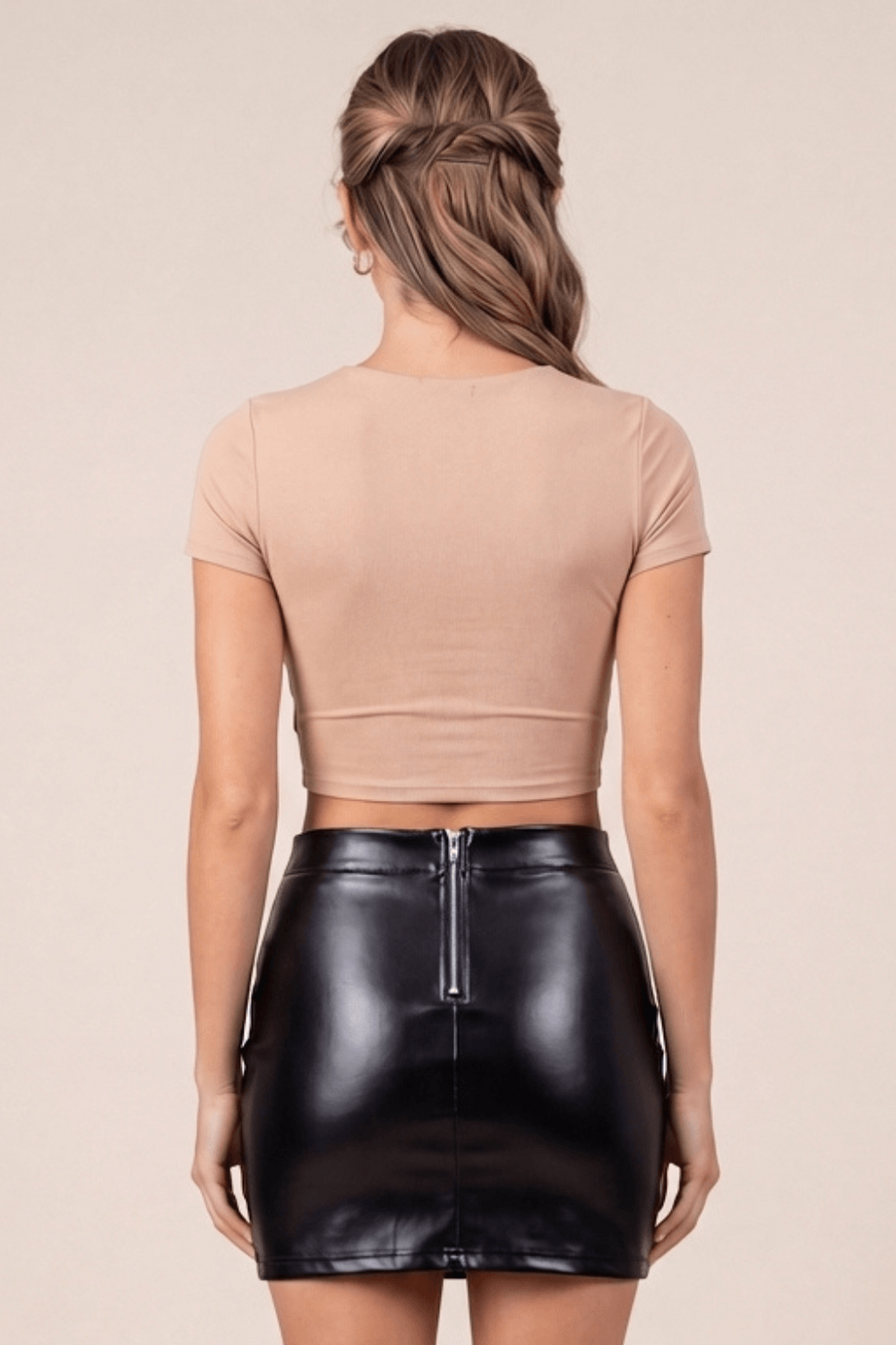 Jupe sexy courte noire wetlook Alessia – Be lily Mode | Voyage Sensuel