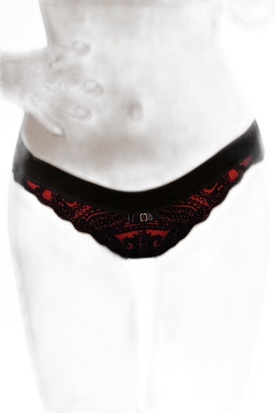 String Axami Rouge et Noir – Séduction et Raffinement